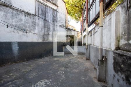 Casa à venda com 200m², 3 quartos e 2 vagasQuintal