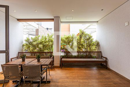 Apartamento à venda com 69m², 2 quartos e 1 vaga Apartamento à venda com 69m², 2 quartos e 1 vagaÁrea comum - Salão de festas