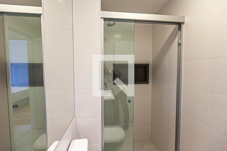 Apartamento à venda com 69m², 2 quartos e 1 vaga Apartamento à venda com 69m², 2 quartos e 1 vagaBanheiro Corredor