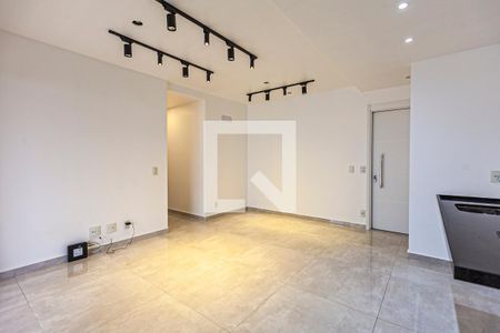 Sala e cozinha de apartamento à venda com 2 quartos, 69m² em Vila Romana, São Paulo
