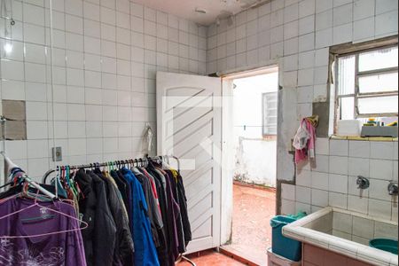 Casa à venda com 346m², 3 quartos e 5 vagas Casa à venda com 346m², 3 quartos e 5 vagasLavanderia