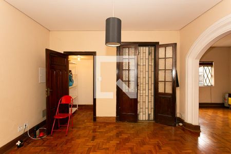 Casa para alugar com 180m², 3 quartos e 4 vagas Casa para alugar com 180m², 3 quartos e 4 vagasQuarto 2