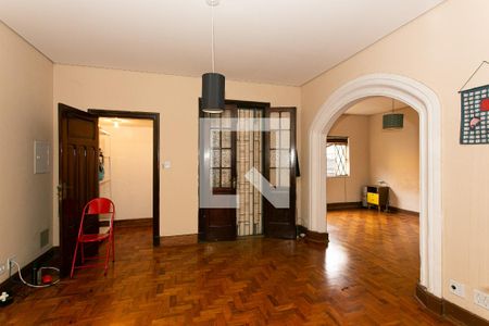 Casa para alugar com 180m², 3 quartos e 4 vagas Casa para alugar com 180m², 3 quartos e 4 vagasQuarto 2