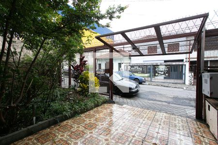 Casa para alugar com 180m², 3 quartos e 4 vagas Casa para alugar com 180m², 3 quartos e 4 vagasGaragem