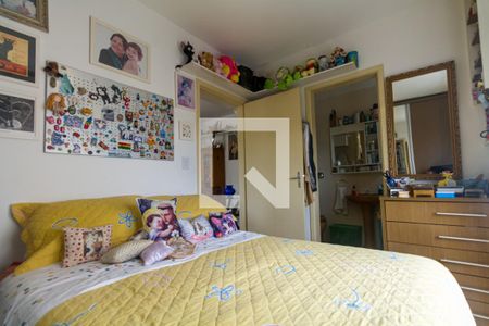 Quarto de apartamento à venda com 1 quarto, 39m² em Santo Antônio, Porto Alegre