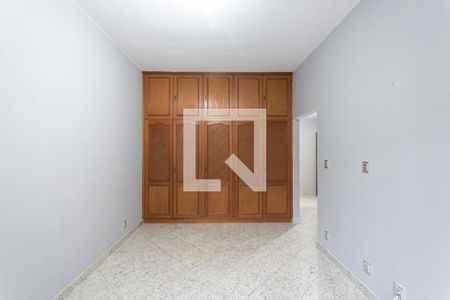 Apartamento à venda com 310m², 4 quartos e 3 vagasSuíte 2