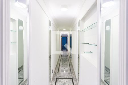 Apartamento à venda com 310m², 4 quartos e 3 vagasCorredor