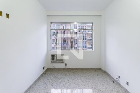 Apartamento à venda com 310m², 4 quartos e 3 vagasQuarto 2