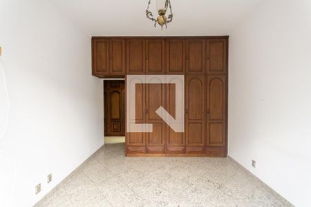 Apartamento à venda com 310m², 4 quartos e 3 vagasSuíte 1