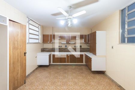 Apartamento à venda com 310m², 4 quartos e 3 vagasCozinha
