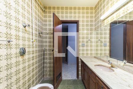 Apartamento à venda com 310m², 4 quartos e 3 vagasBanheiro Suíte 2