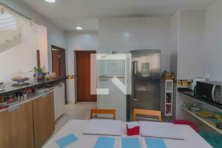 Casa à venda com 400m², 4 quartos e 3 vagasCozinha