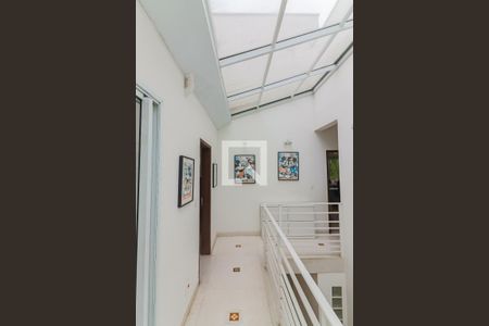 Casa à venda com 400m², 4 quartos e 3 vagasCorredor Quartos