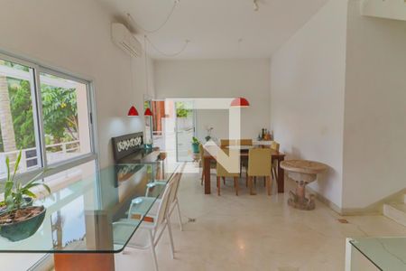 Sala Estar / Jantar de casa à venda com 4 quartos, 400m² em Parque dos Principes, São Paulo