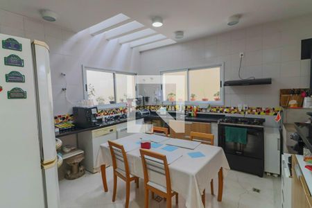 Casa à venda com 400m², 4 quartos e 3 vagasCozinha