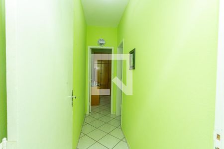 Corredor de casa à venda com 4 quartos, 600m² em Jardim Tijuco, Diadema