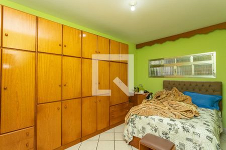 Quarto 1 de casa à venda com 4 quartos, 600m² em Jardim Tijuco, Diadema