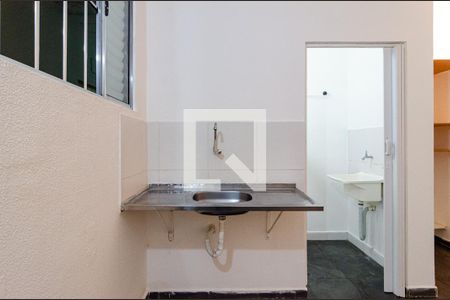 Studio para alugar com 28m², 1 quarto e sem vaga Studio para alugar com 28m², 1 quarto e sem vagaCozinha