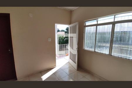 Casa à venda com 370m², 3 quartos e 4 vagasQuarto