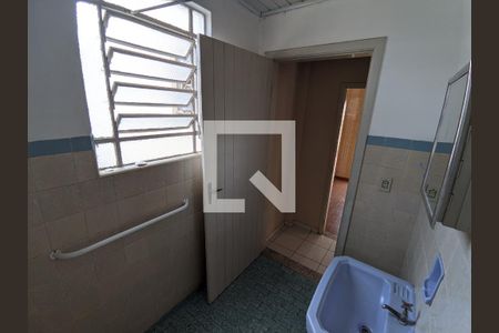 Casa à venda com 370m², 3 quartos e 4 vagasBanheiro