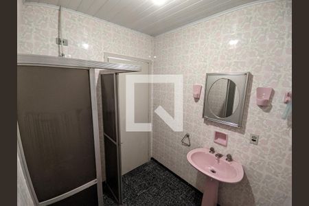 Banheiro de casa à venda com 3 quartos, 370m² em Vila Pereira Cerca, São Paulo