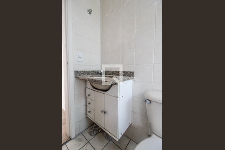 Apartamento para alugar com 61m², 2 quartos e 1 vaga Apartamento para alugar com 61m², 2 quartos e 1 vagaBanheiro