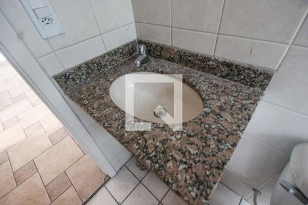 Apartamento para alugar com 61m², 2 quartos e 1 vaga Apartamento para alugar com 61m², 2 quartos e 1 vagaBanheiro