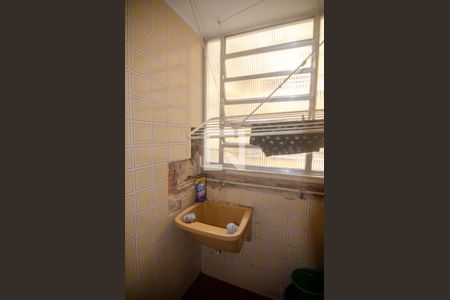 Apartamento à venda com 110m², 3 quartos e 1 vagaÁrea de Serviço