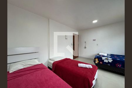 Casa de condomínio à venda com 560m², 6 quartos e 5 vagasQuarto 5