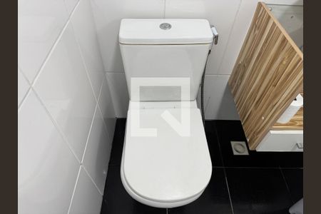 Casa de condomínio à venda com 560m², 6 quartos e 5 vagasBanheiro