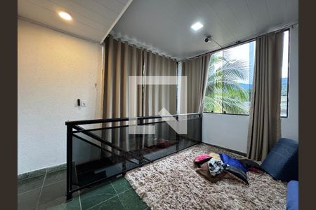 Casa de condomínio à venda com 560m², 6 quartos e 5 vagasSala (segundo andar)