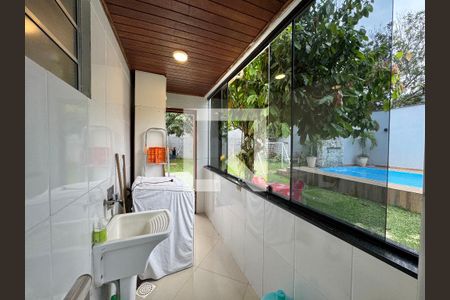 Casa de condomínio à venda com 560m², 6 quartos e 5 vagasÁrea de Serviço