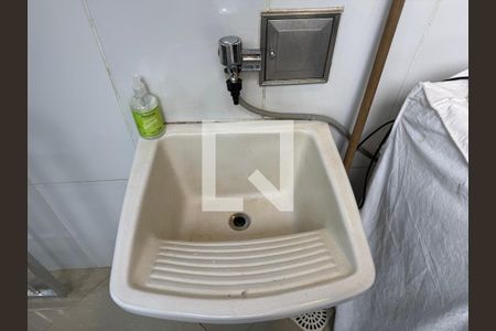 Casa de condomínio à venda com 560m², 6 quartos e 5 vagasÁrea de Serviço