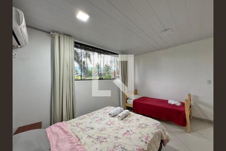 Casa de condomínio à venda com 560m², 6 quartos e 5 vagasQuarto 4