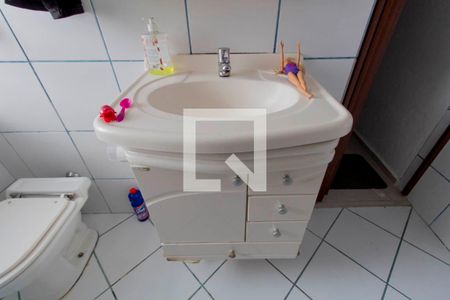 Casa à venda com 186m², 3 quartos e 2 vagas Casa à venda com 186m², 3 quartos e 2 vagasBanheiro