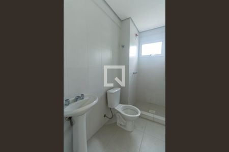 Banheiro de apartamento à venda com 1 quarto, 47m² em Santo Antônio, Porto Alegre