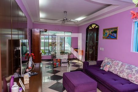 Sala de casa à venda com 3 quartos, 195m² em Vila Domitila, São Paulo