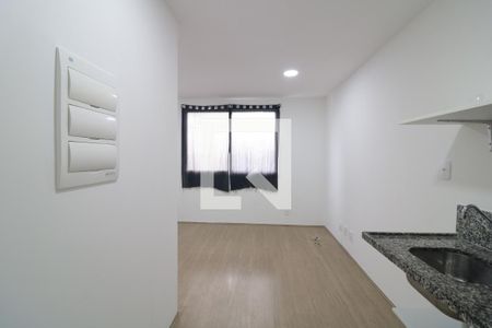 Sala/cozinha
 de kitnet/studio à venda com 1 quarto, 19m² em Brás, São Paulo