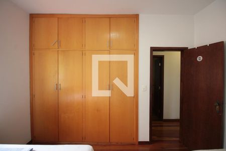 Casa à venda com 360m², 4 quartos e 4 vagasQuarto 1