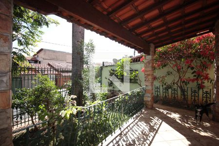 Casa à venda com 360m², 4 quartos e 4 vagasGaragem