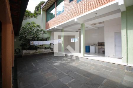 Casa à venda com 360m², 4 quartos e 4 vagasArea de Serviço