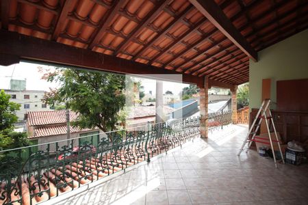 Casa à venda com 360m², 4 quartos e 4 vagasVaranda