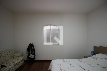 Casa à venda com 360m², 4 quartos e 4 vagasQuarto 2