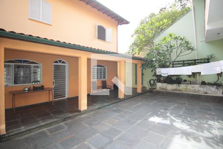 Casa à venda com 360m², 4 quartos e 4 vagasArea de Serviço