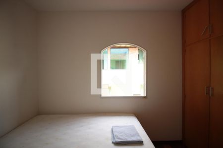 Casa à venda com 360m², 4 quartos e 4 vagasQuarto 2