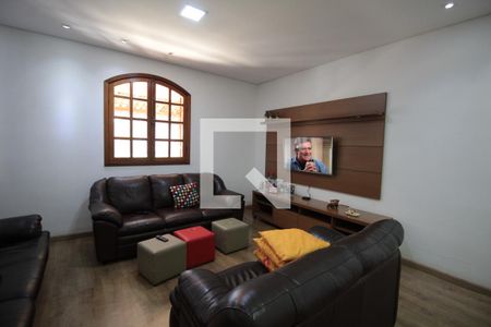 Sala de Estar de casa para alugar com 4 quartos, 360m² em Floramar, Belo Horizonte