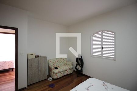 Casa à venda com 360m², 4 quartos e 4 vagasQuarto 2