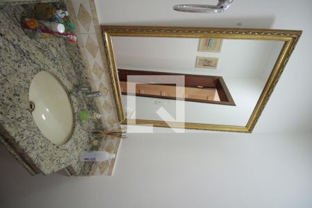 Casa à venda com 360m², 4 quartos e 4 vagasBanheiro Social 2