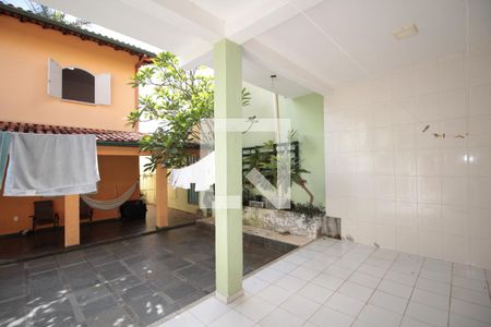 Casa à venda com 360m², 4 quartos e 4 vagasArea de Serviço