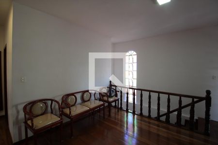 Hall dos Dormitórios de casa à venda com 4 quartos, 360m² em Floramar, Belo Horizonte